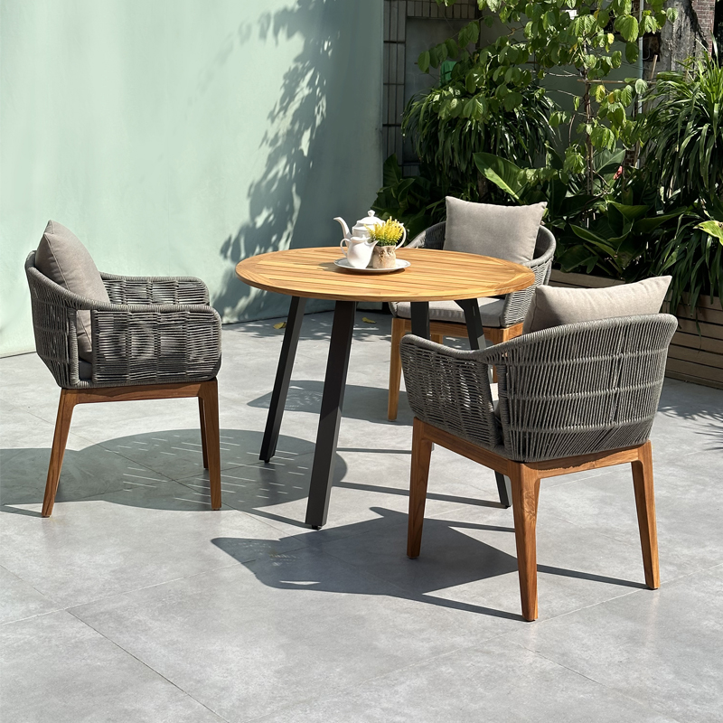 patio table chairs (3).jpg