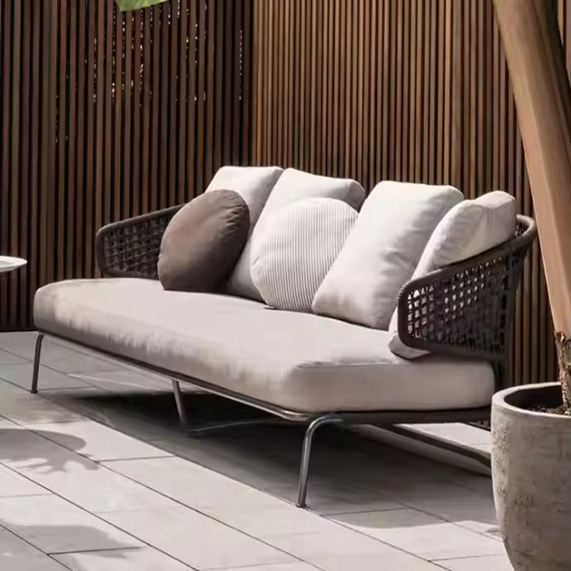 patio daybed.jpg