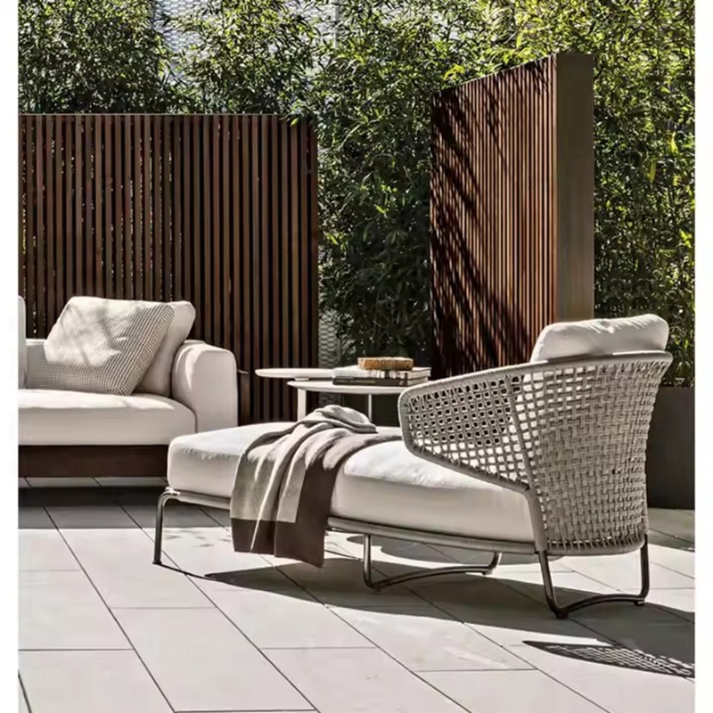 garden daybed.jpg