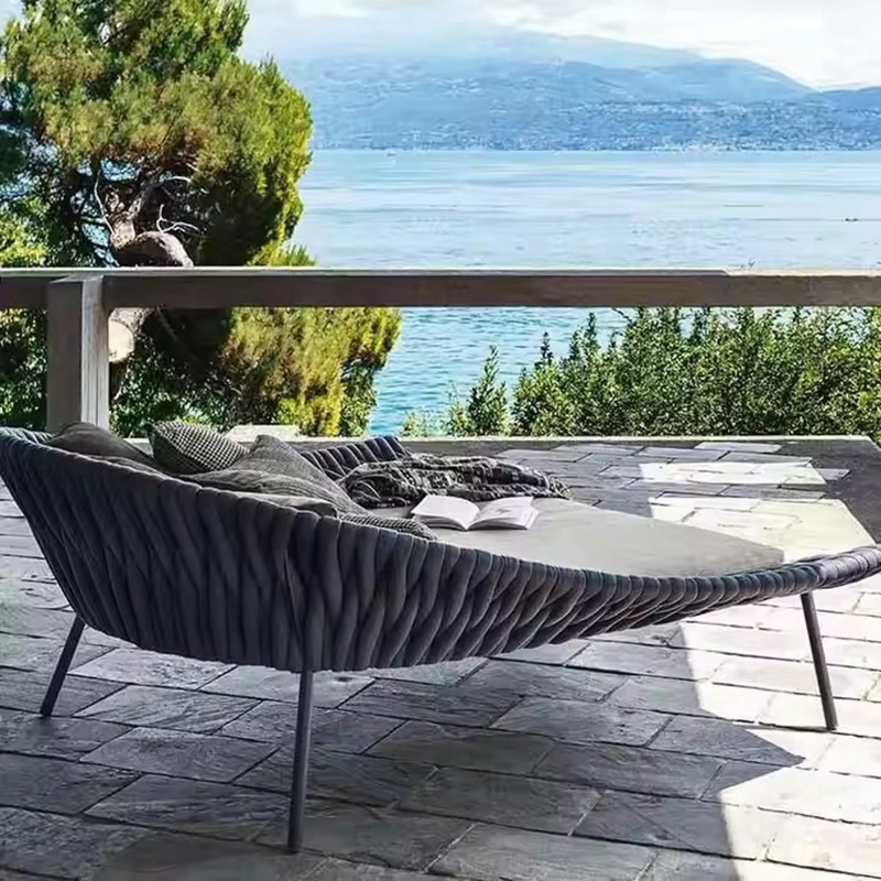 patio daybed.jpg