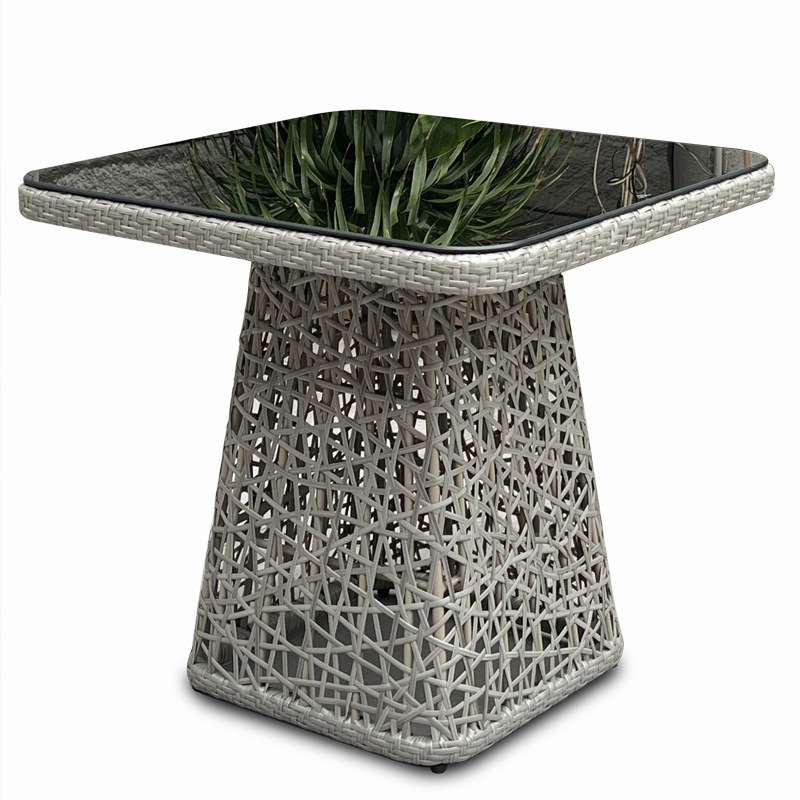 rattan table and chairs (4).jpg