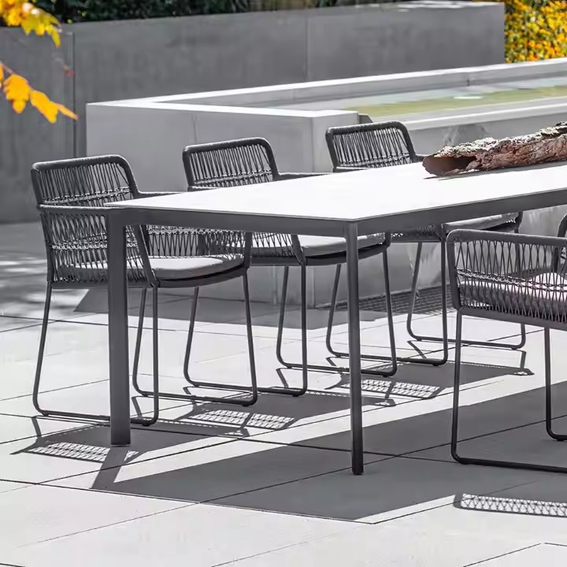 outdoor patio dining table.jpg
