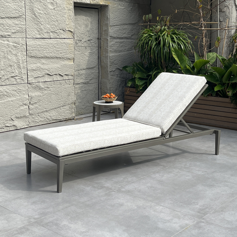 sun lounger (2).jpg