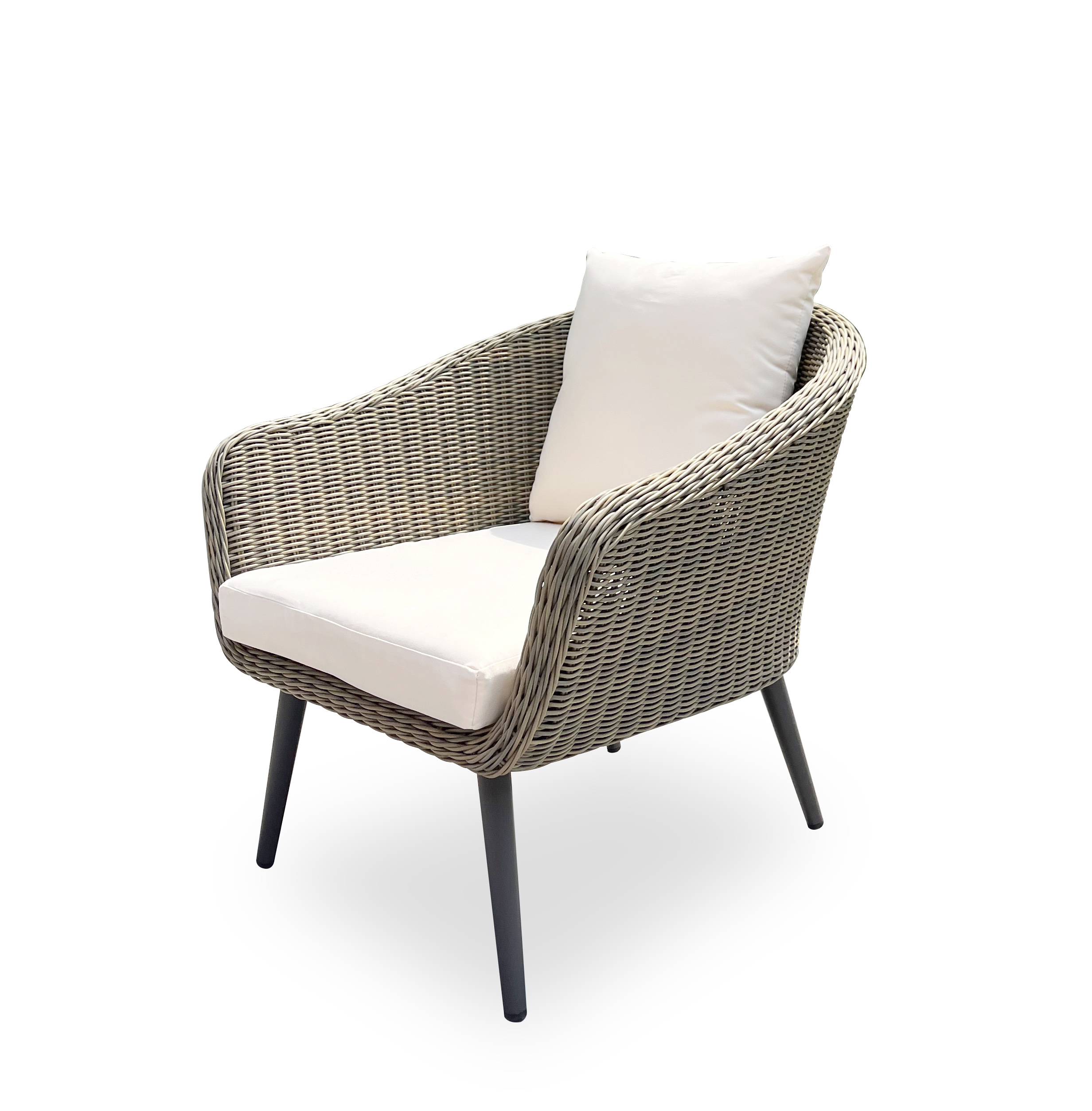 wicker patio chairs (4).jpg