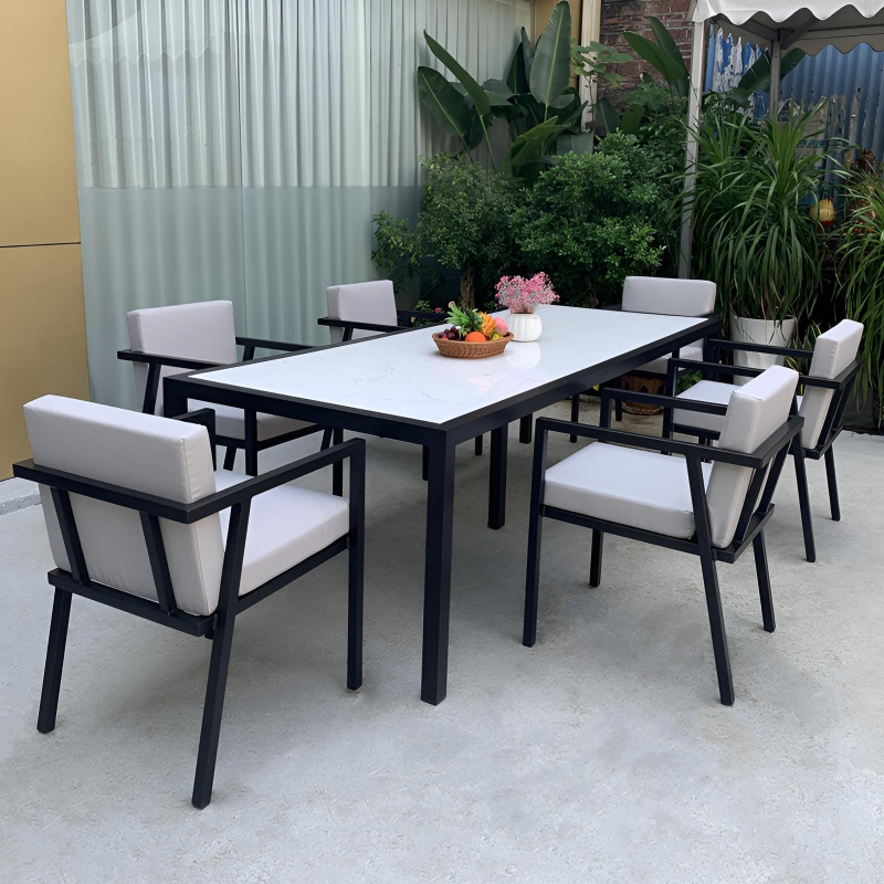 patio dining table (3).jpg