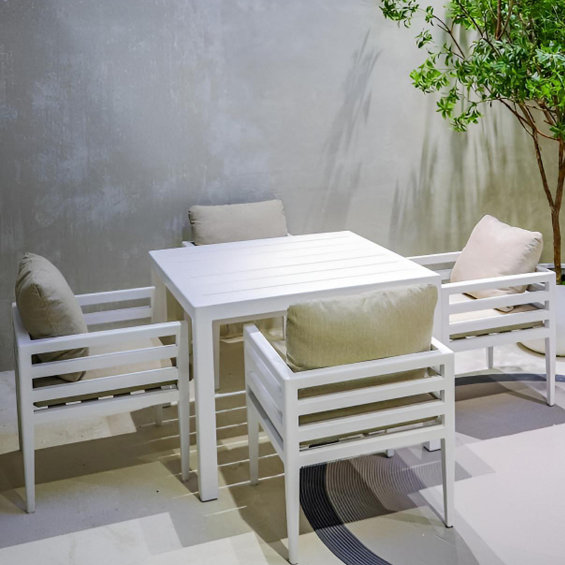 cast aluminum outdoor furniture (4).jpg