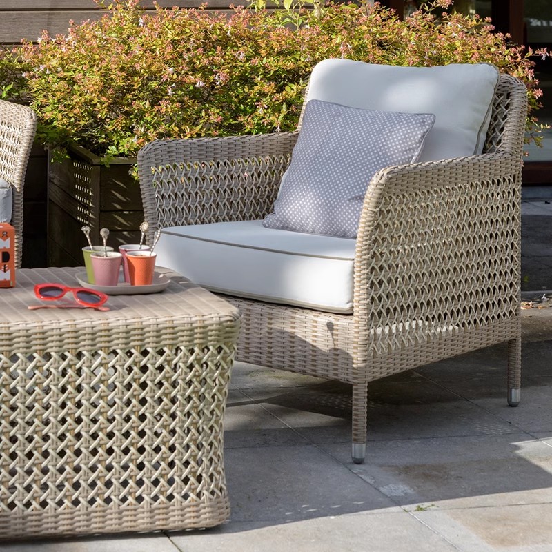 sofa set outdoor.jpg