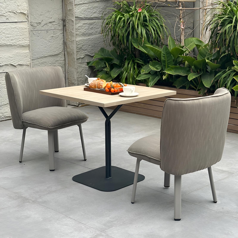 garden dining furniture (2).jpg