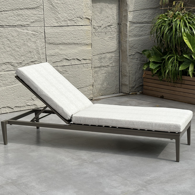 sun lounger (3).jpg