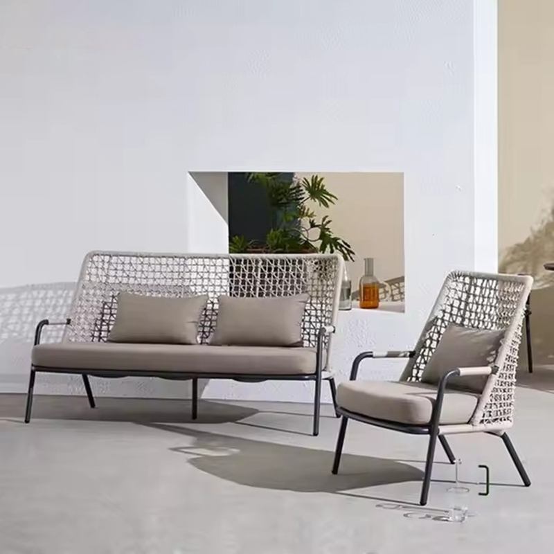 modern outdoor coffee table (2).jpg