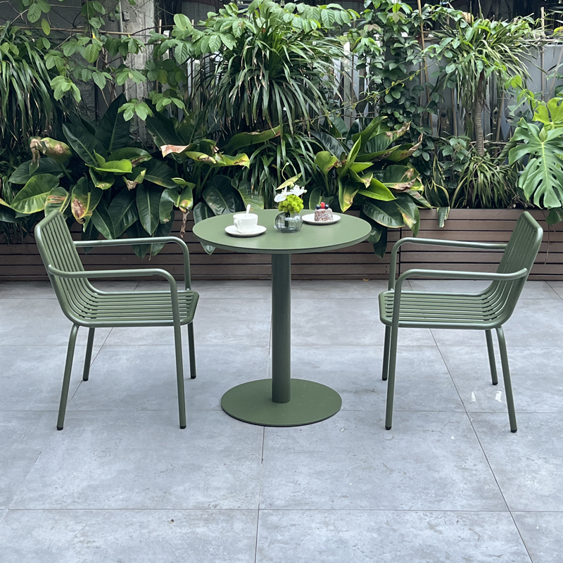outdoor table and chair set (2).jpg